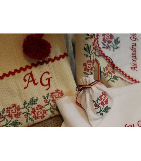 Trusouri botez traditionale - Trusou botez traditional complet broderie floare