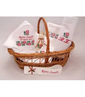 Trusou botez traditional broderie floare rosie