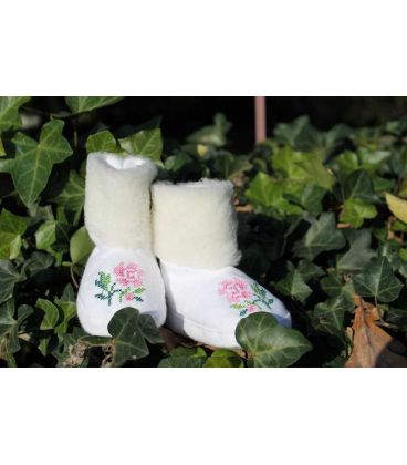 Botine brodate traditionale Codruta