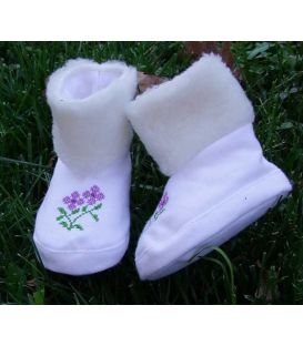 Botine brodate traditionale Violeta