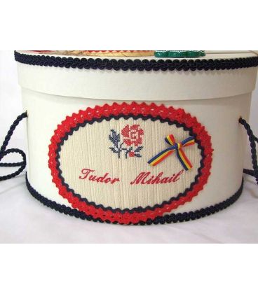 Cutie botez traditionala floare