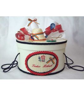 Cutie botez traditionala floare