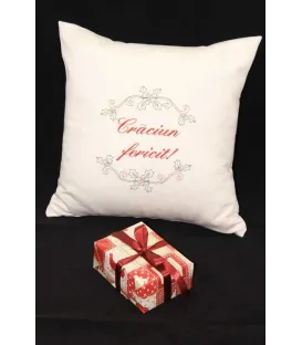Perna decorativa personalizata cu mesajul "Craciun fericit"