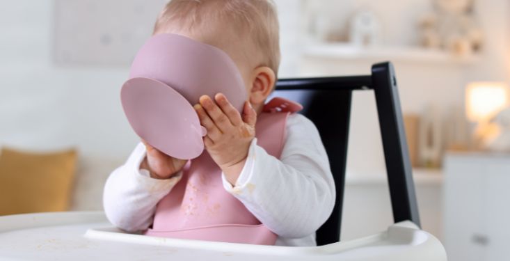 Scaun de masa cadou pentru botez