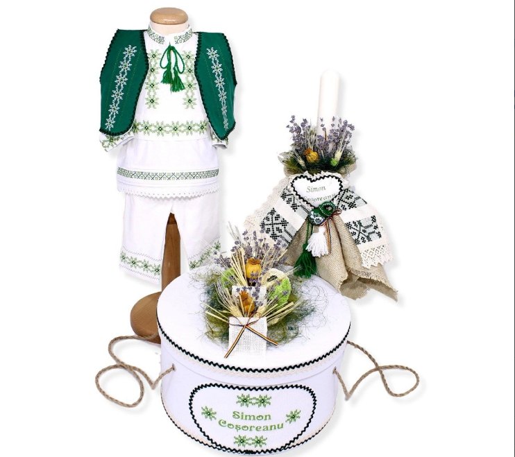 Trusou de botez traditional complet pentru baieti