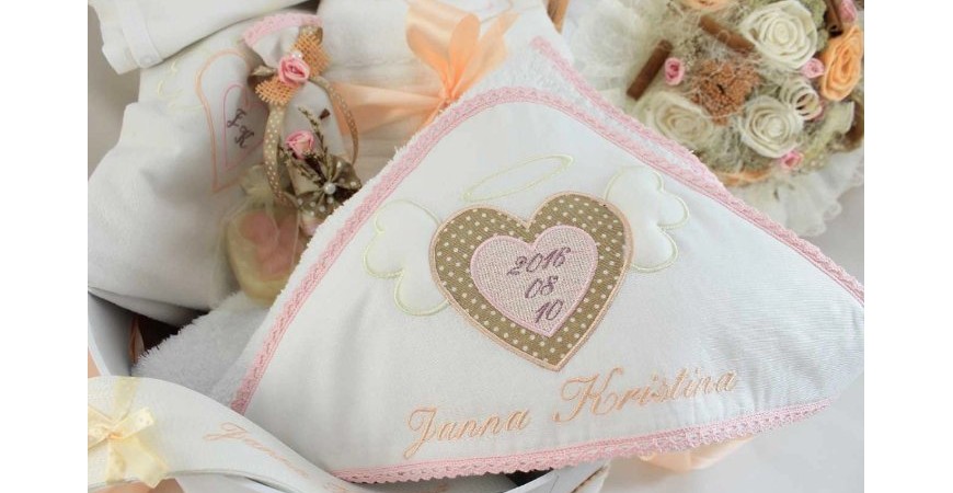 5 trusouri de botez de la Atelierele Cris recomandate la inceputul verii