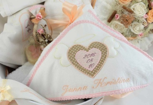 5 trusouri de botez de la Atelierele Cris recomandate la inceputul verii