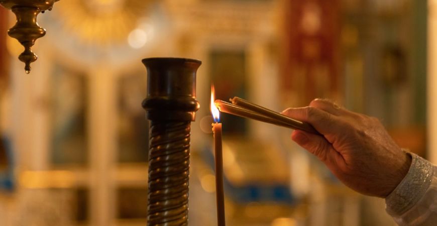 Cate lumanari trebuie la botez ? Ghid complet pentru parinti si nasi.