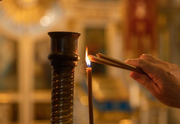 Cate lumanari trebuie la botez ? Ghid complet pentru parinti si nasi.